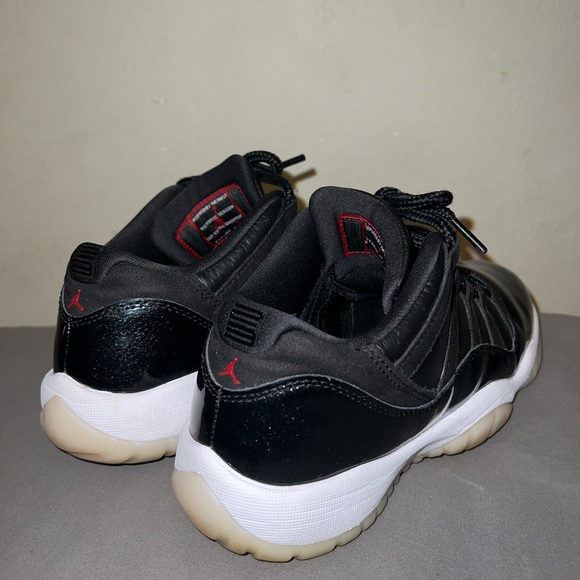 Jordan 11 Low - Picture 5 of 10